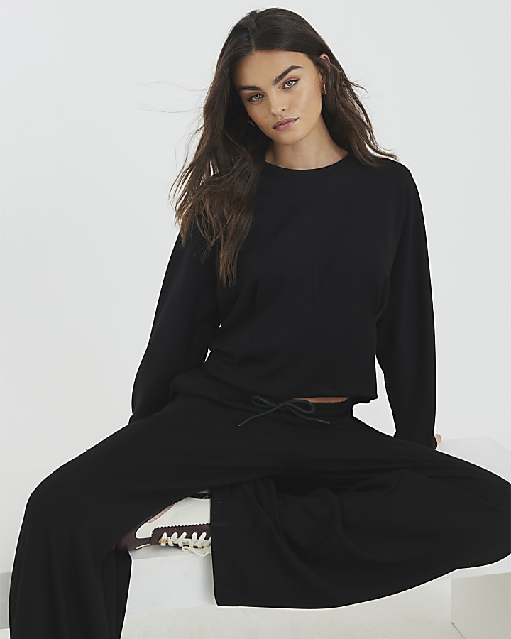 Black Long Sleeve Batwing Sweatshirt