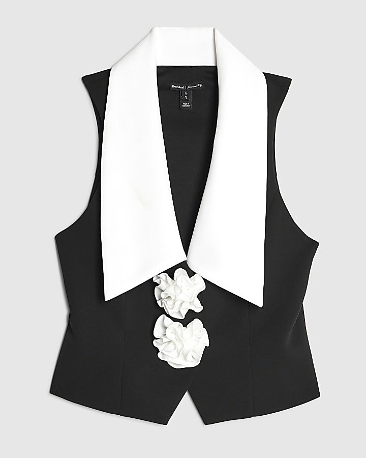 Black Sleeveless Collared Corsage Top