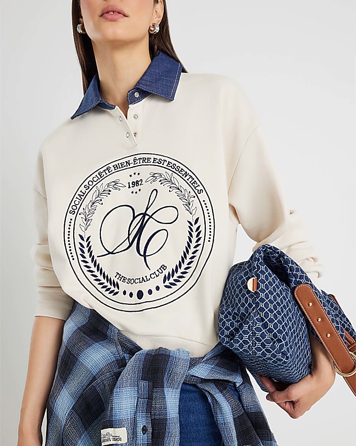 Cream Collared Long Sleeve Sweatshirt