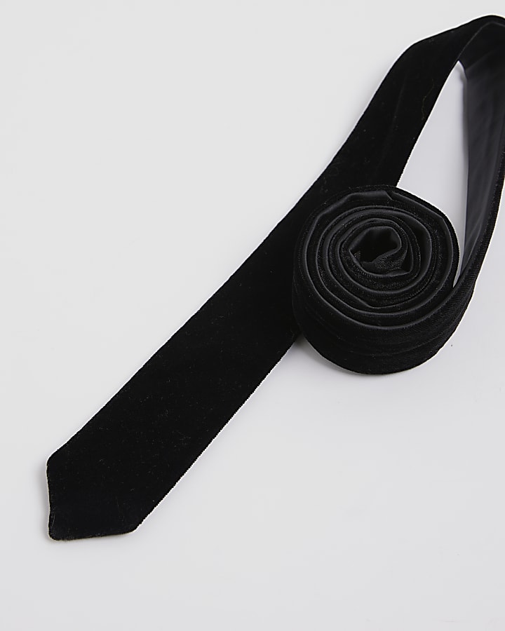 Black Velvet Tie
