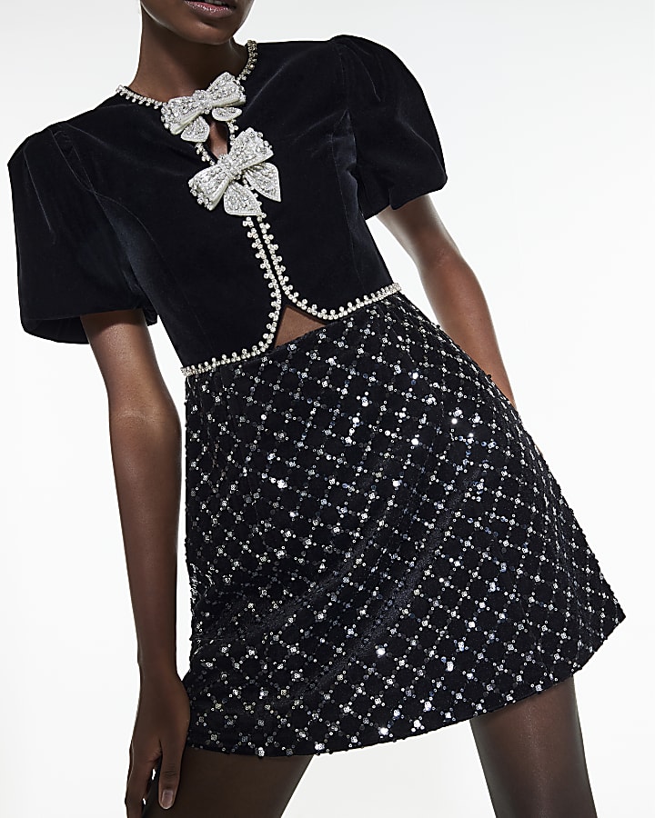 Black Short Sleeve Bow Detail Mini Dress