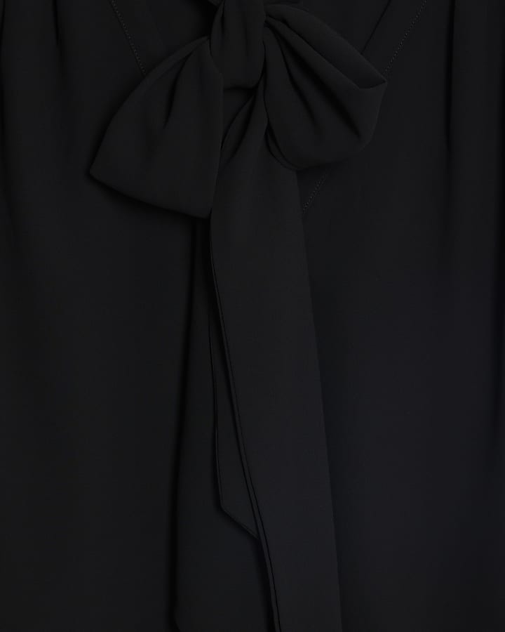 Black Long Sleeve Pussybow Blouse