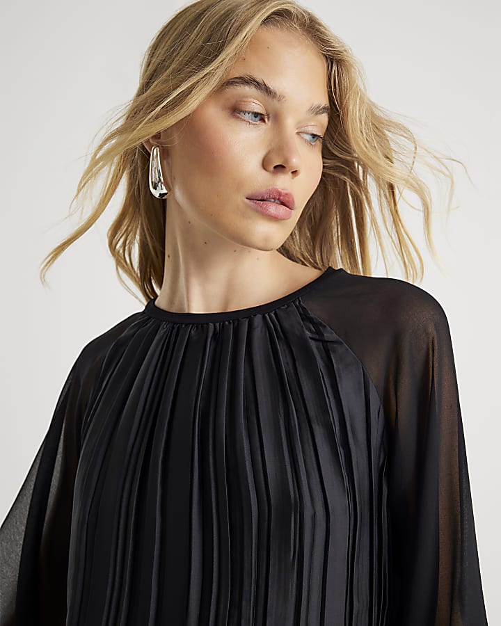 Black Jersey Back Pleated Long Sleeve Top