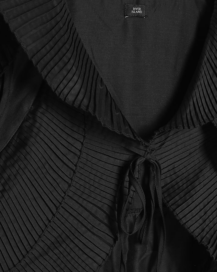 Black Short Sleeve Ruffle Bolero