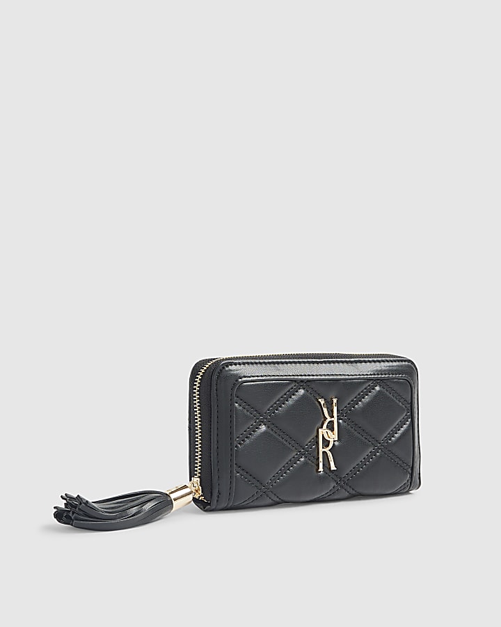 Black RR Quilted Tassel Zip Around Purse