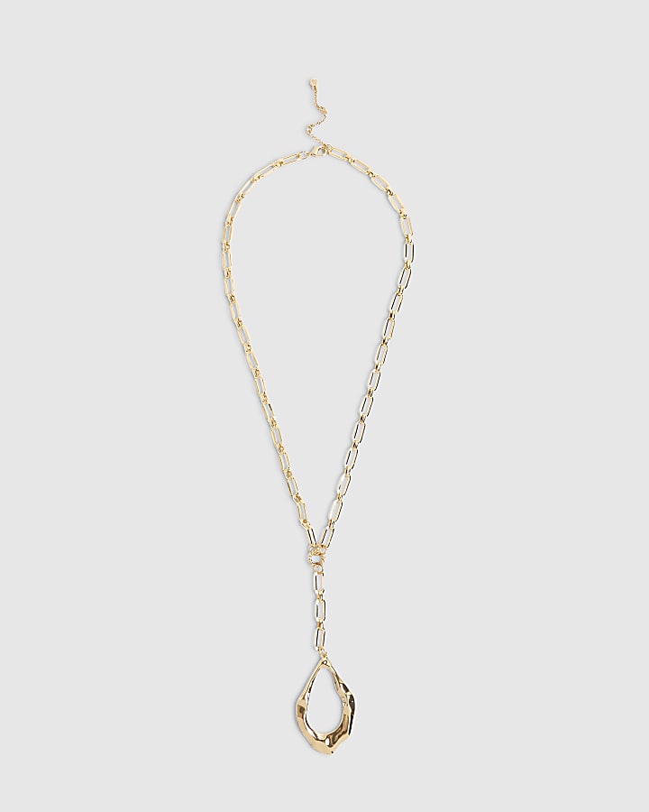 Gold Oval Pendant Necklace