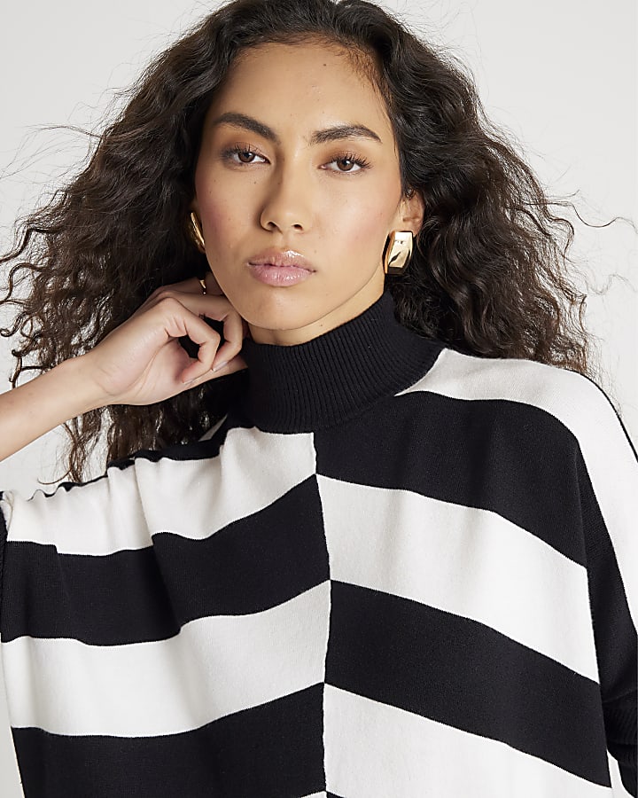 Black Knitted Striped Ribbed Jumper