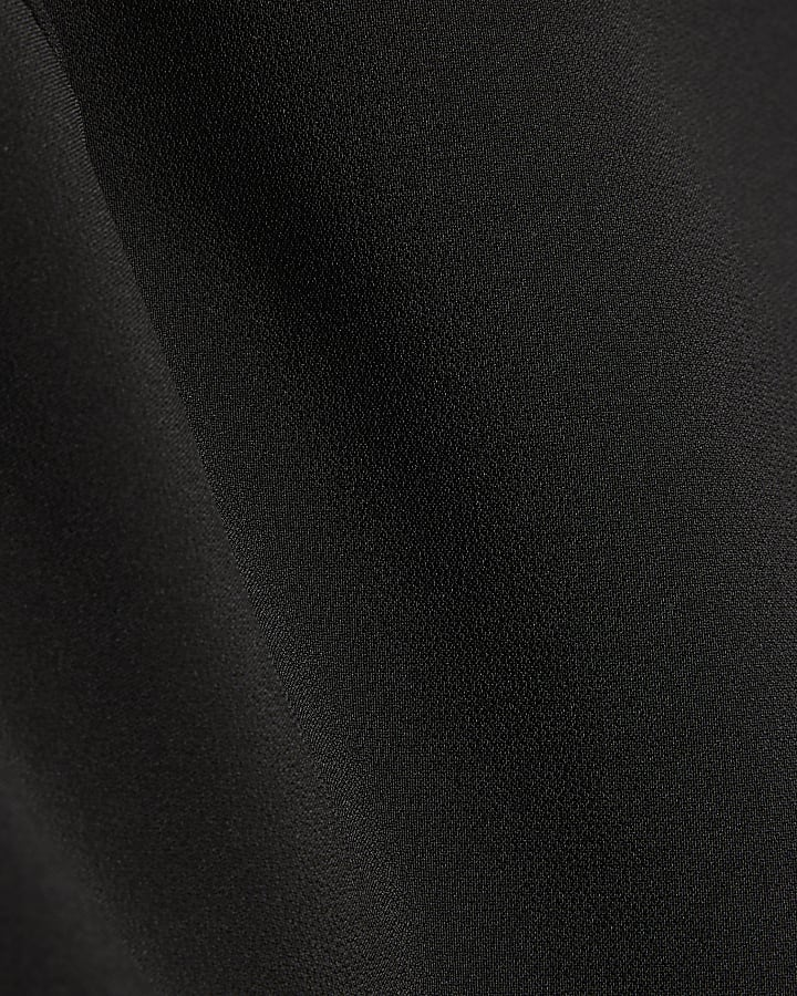 Black 3D Flower Side Seam Top