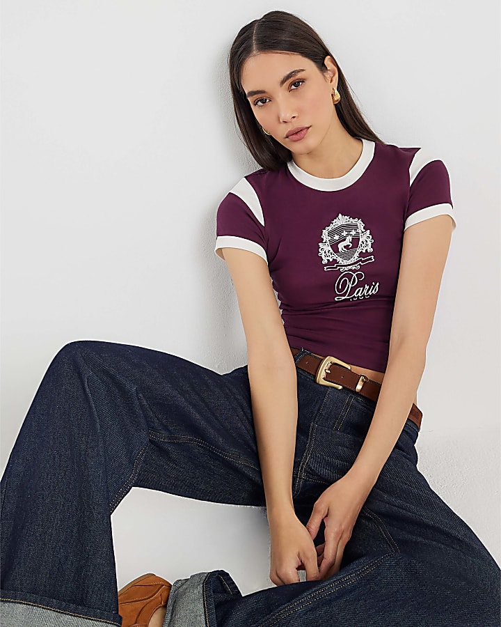 Red Short Sleeve Crest Embroidery Fitted Top