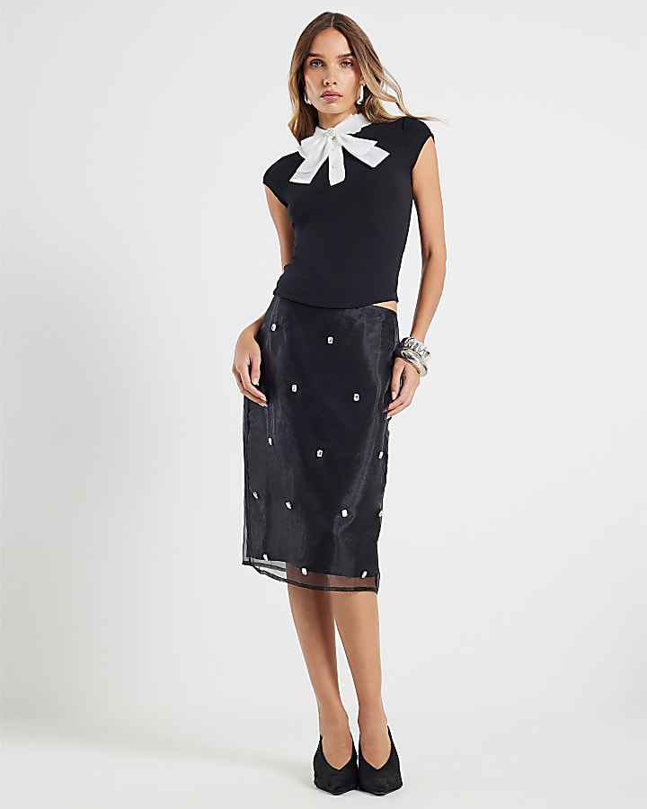 Black Short Sleeve Bow Neck Fitted Top