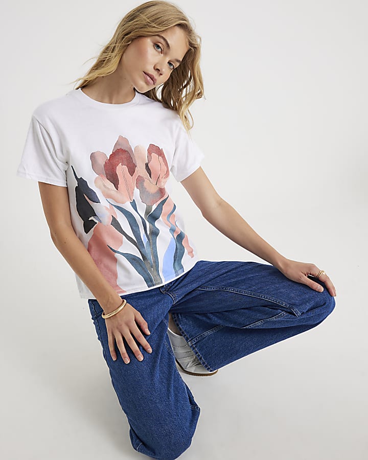 White Short Sleeve Flower T-shirt
