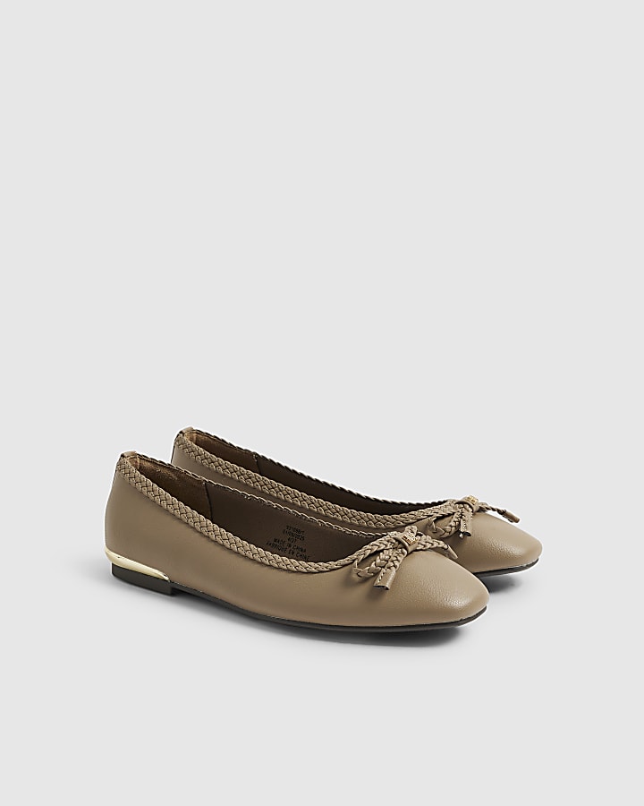Beige Bow Ballet Pumps