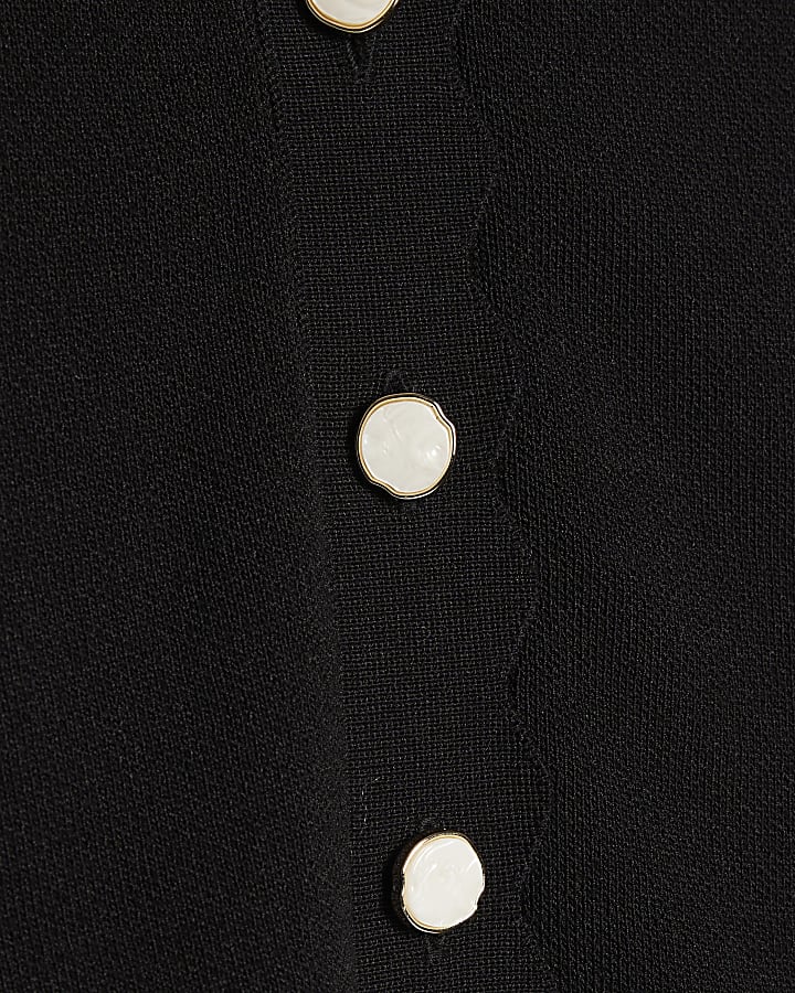 Black Knit Fitted Scallop Trim Cardigan