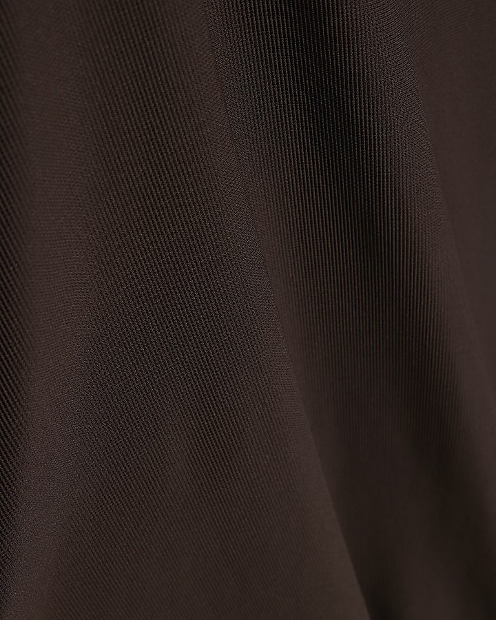 Brown Short Sleeve Cinched Waist Maxi Dress