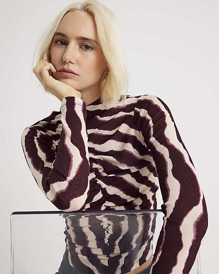 Red Ruched Wavy Print Mesh Top