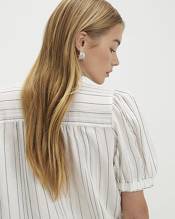 White Striped Short Sleeve Pussybow Blouse