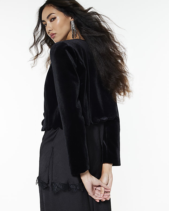 Black Velvet Scallop Trim Trophy Jacket