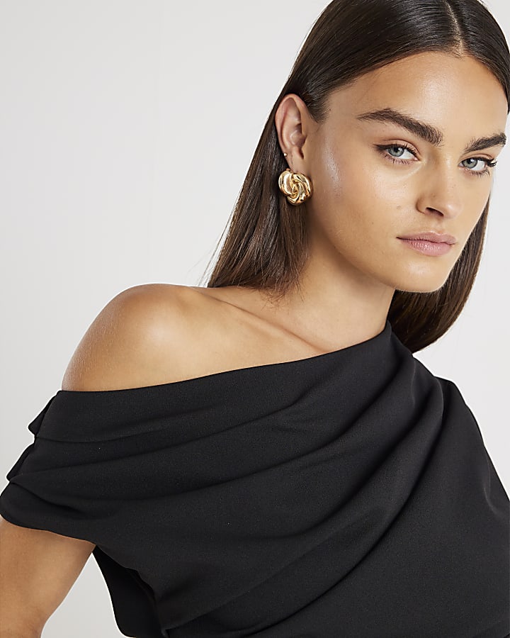 Black Short Sleeve Drape Off Shoulder Top