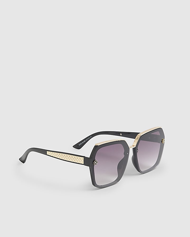 Black Metal Hexagon Sunglasses