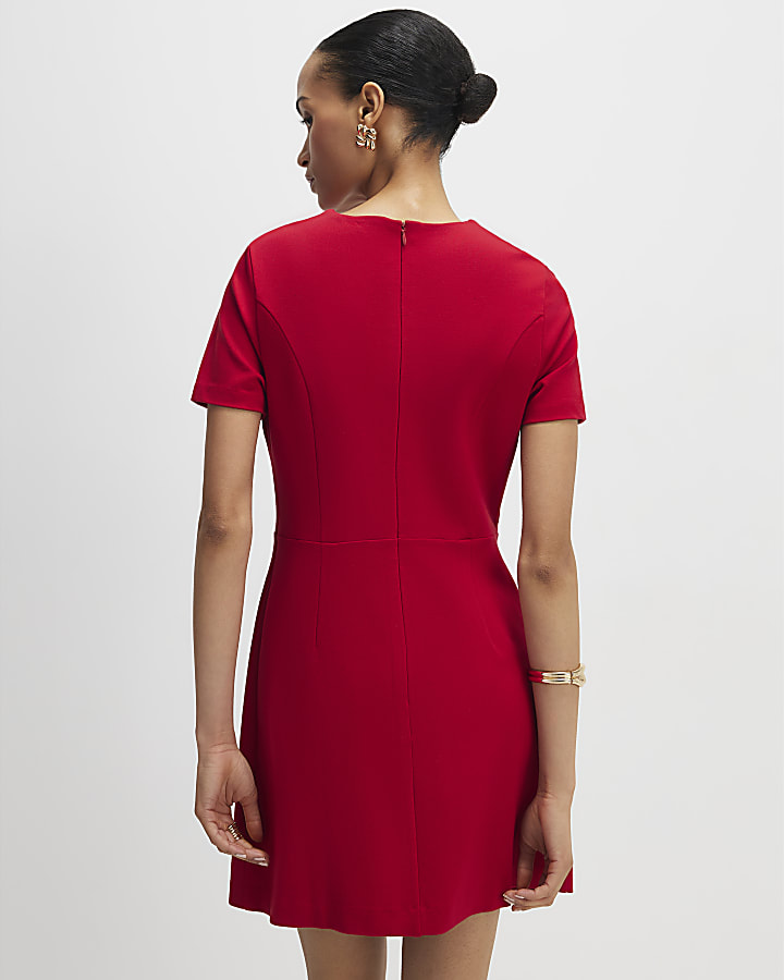 Red Short Sleeve Scallop Trim Mini Dress