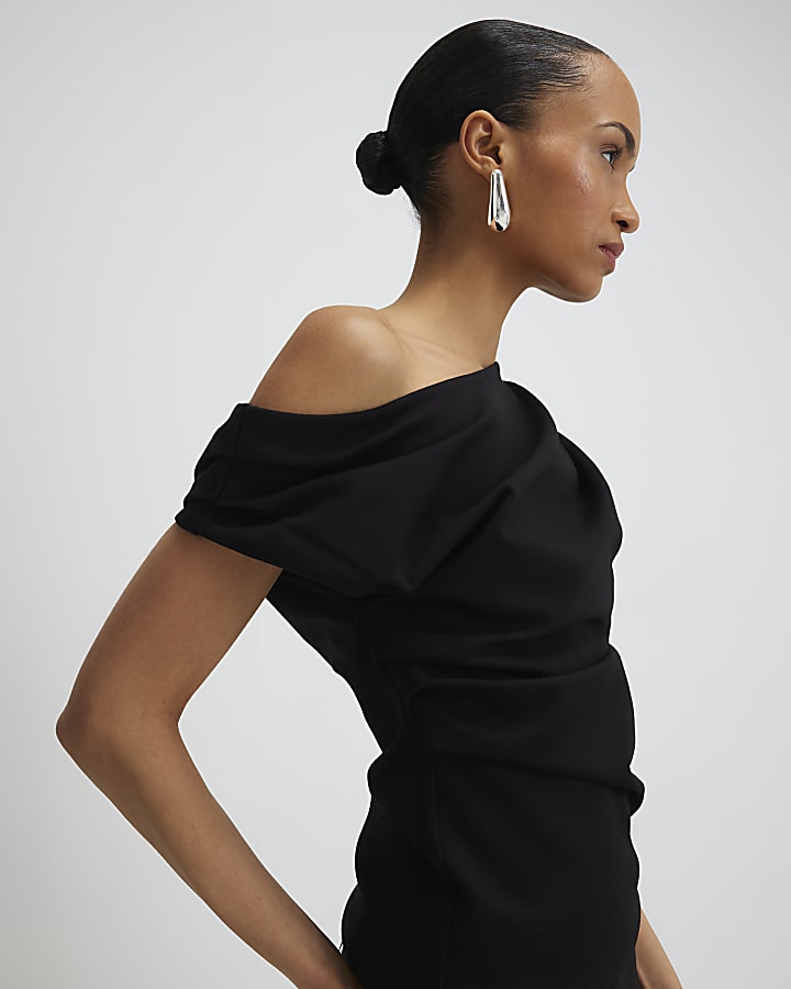 Black Stretch Sleeveless Drape Top