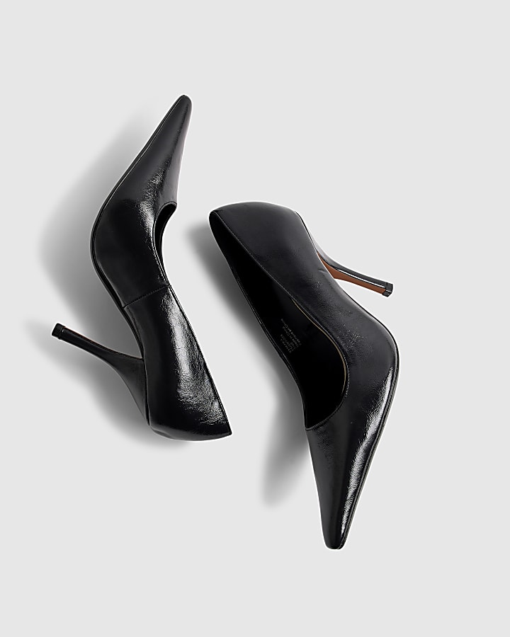 Black Long Chisel Toe Court Heels