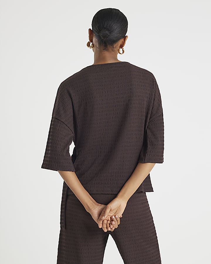 Brown Short Sleeve Textured Tie T-shirt