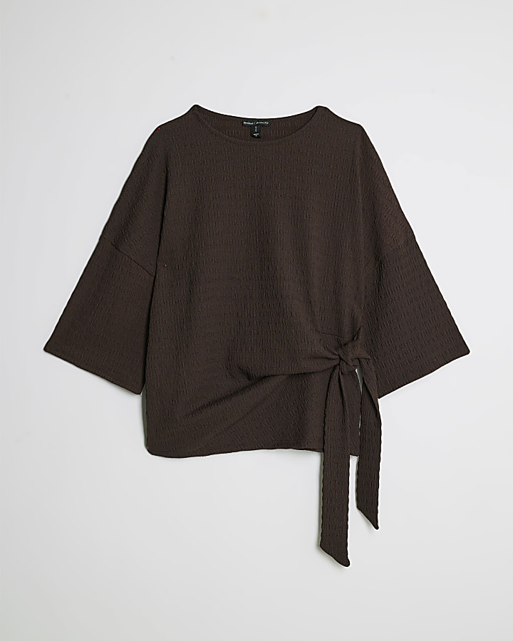 Brown Short Sleeve Textured Tie T-shirt