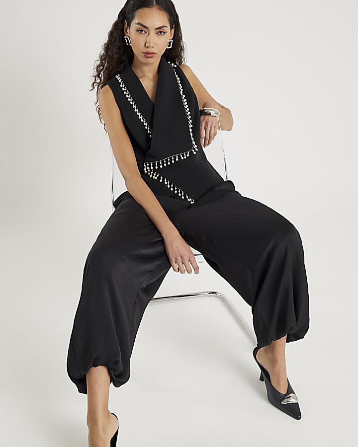 Black Sleeveless Pearl Trim Waistcoat