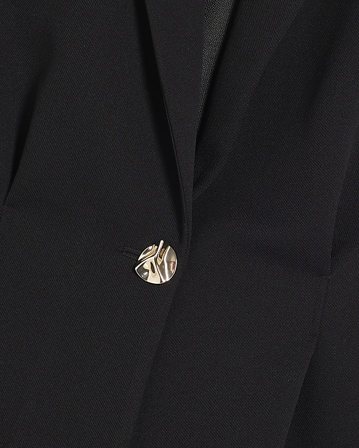 Black Sleeveless Cinched Waist Blazer