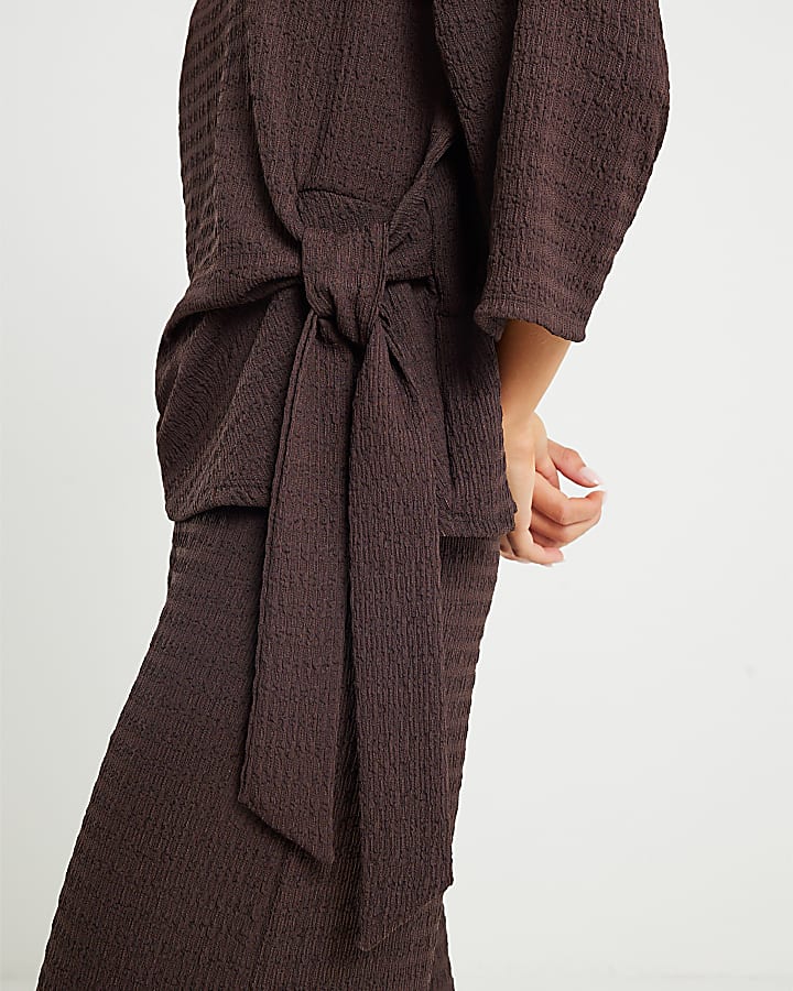 Petite Brown Short Sleeve Textured Tie Tshirt