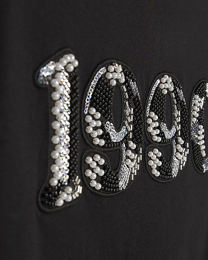 Black Short Sleeve 1990 T-shirt