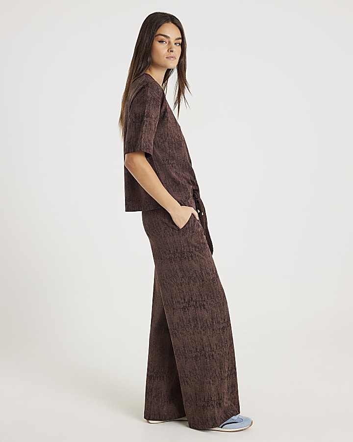 Brown Premium Crinkle Effect Boxy T-shirt