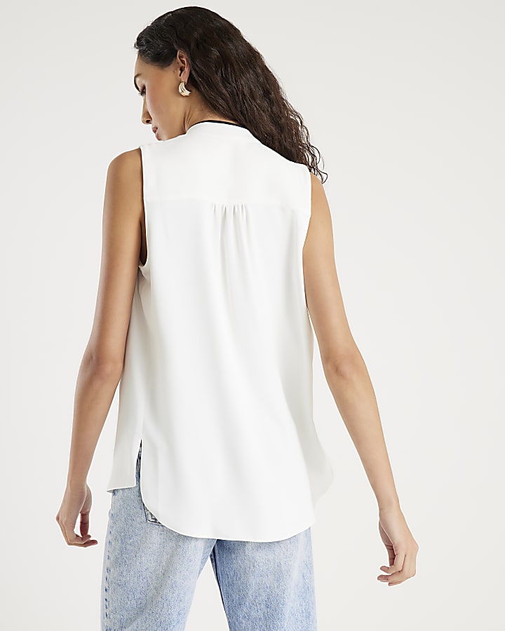 Cream Sleeveless Contrast Piping Shirt
