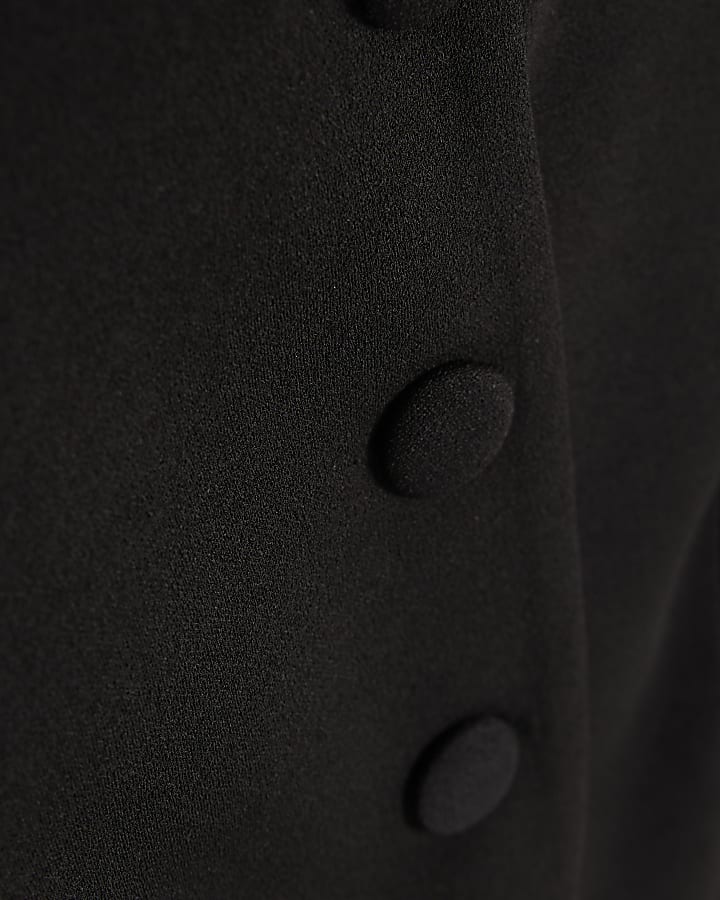 Black Sleeveless Frilled Trim Waistcoat