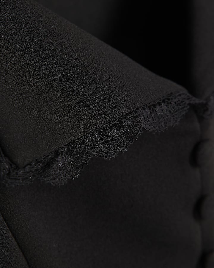 Black Sleeveless Lace Trim Waistcoat