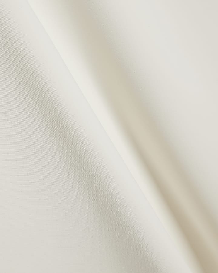 Cream Tipped Batwing Sleeve Top