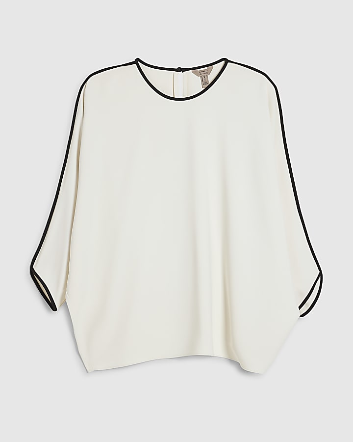 Cream Tipped Batwing Sleeve Top