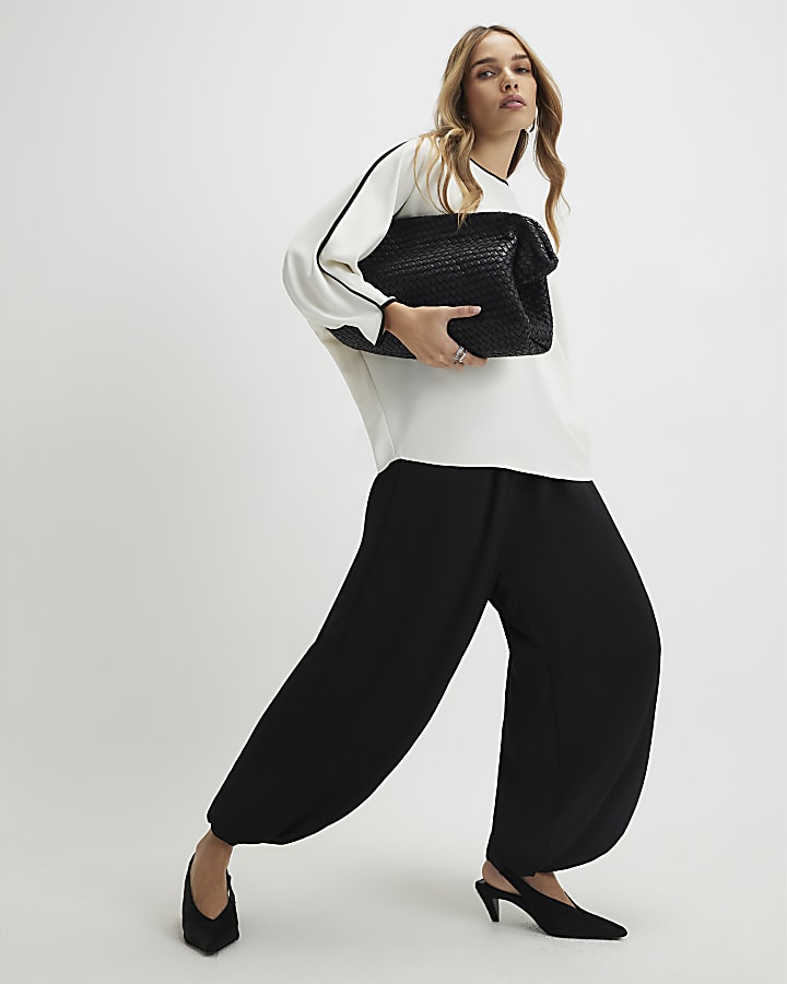 Cream Tipped Batwing Sleeve Top