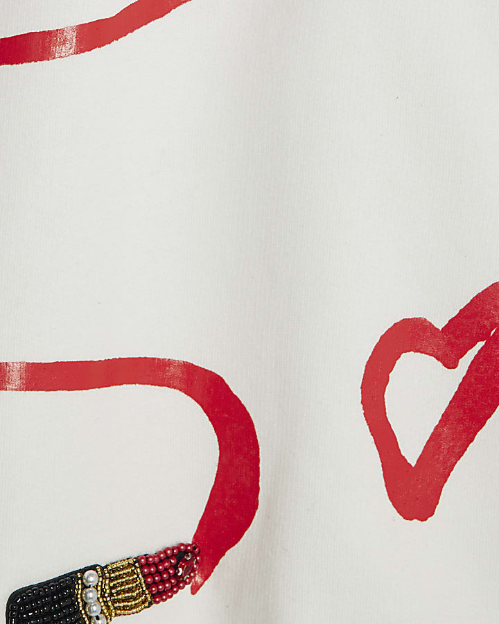 White Long Sleeve L'amour Lipstick Sweatshirt
