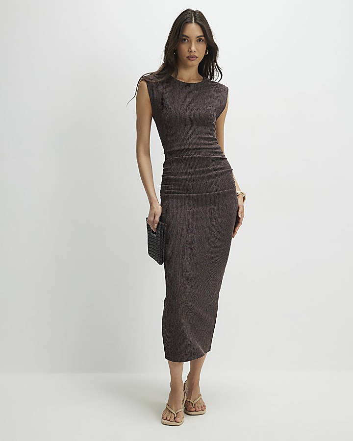 Brown Short Sleeve Textured Ruched Midi Dress