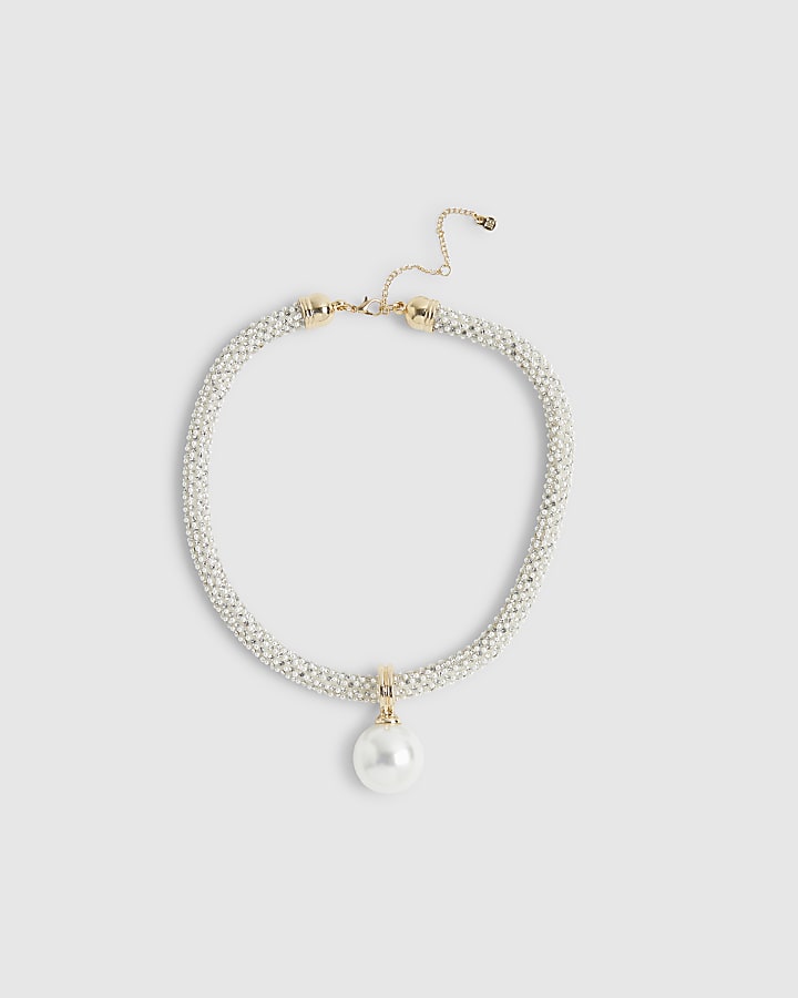White Pearl Necklace