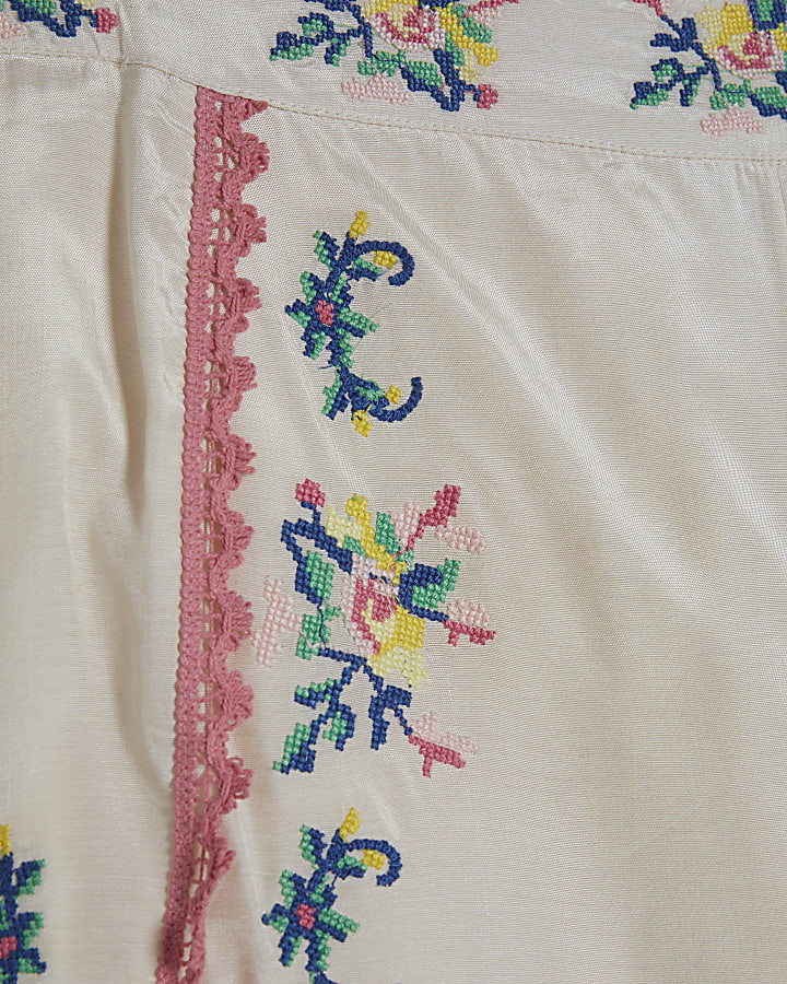 Cream Floral Embroidered Shorts