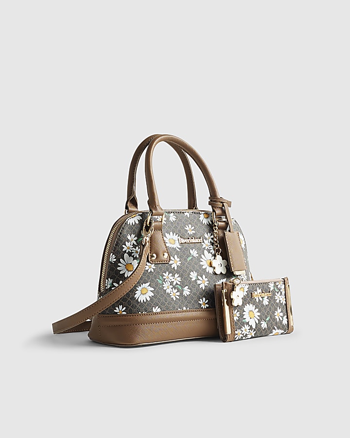 Brown Monogram Daisy Tote Bag Bundle