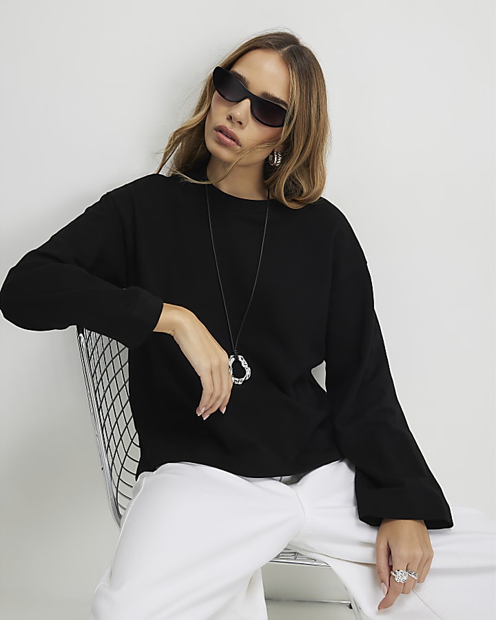 Black Long Sleeve Sweatshirt