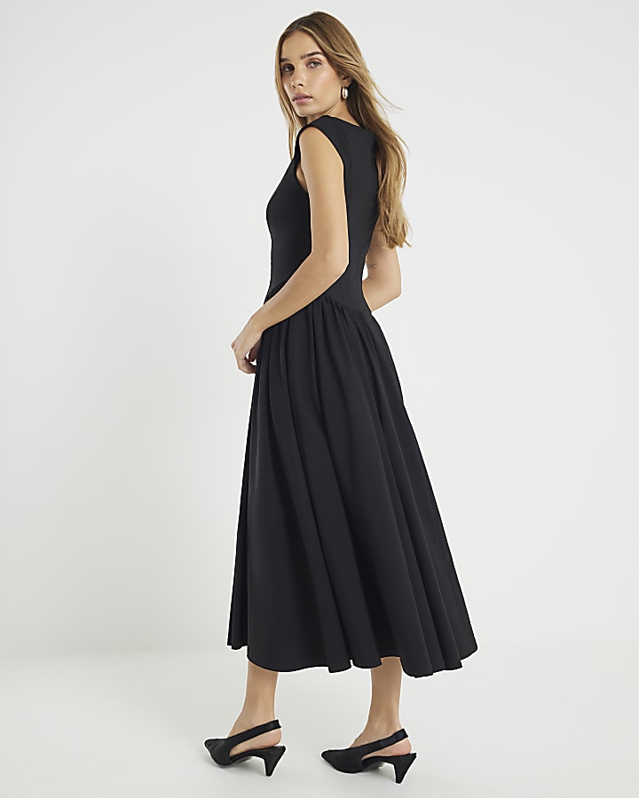 Black Short Sleeve Contoured Midi Dress