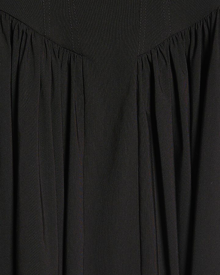 Black Short Sleeve Contoured Midi Dress