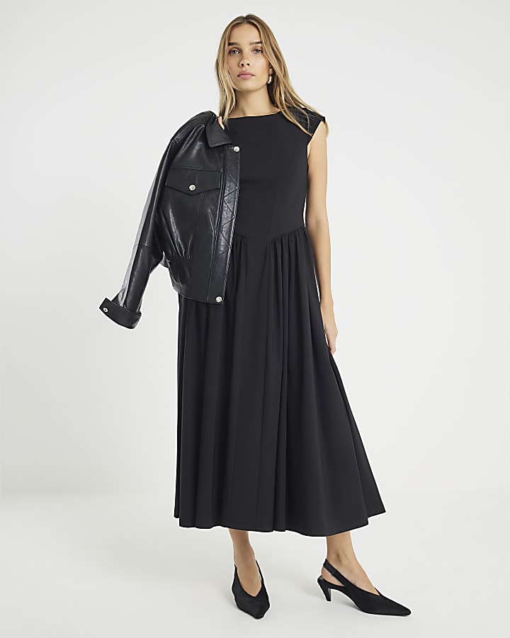 Black Short Sleeve Contoured Midi Dress