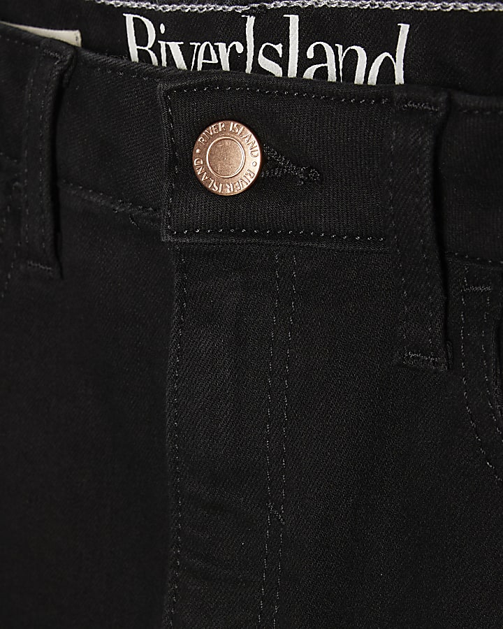 Black Skinny Capri Jeans