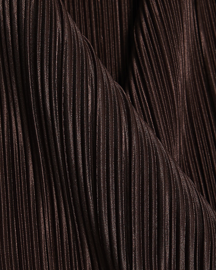 Brown Plisse Trim Top